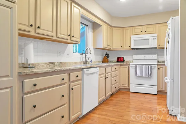 $650,000 | 59 Agaliha Lane, Brevard, NC 28712