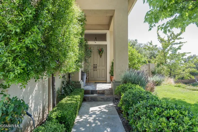 $1,099,000 | 15606 Harte Lane, Moorpark, CA 93021