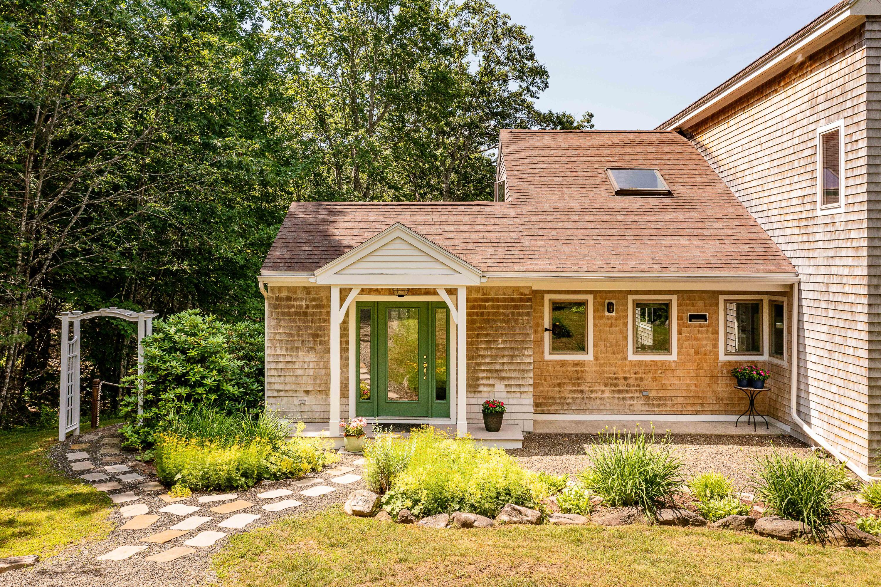 2 Springbrook Way Rockport, ME 04856 - Photo 4 of 86 4