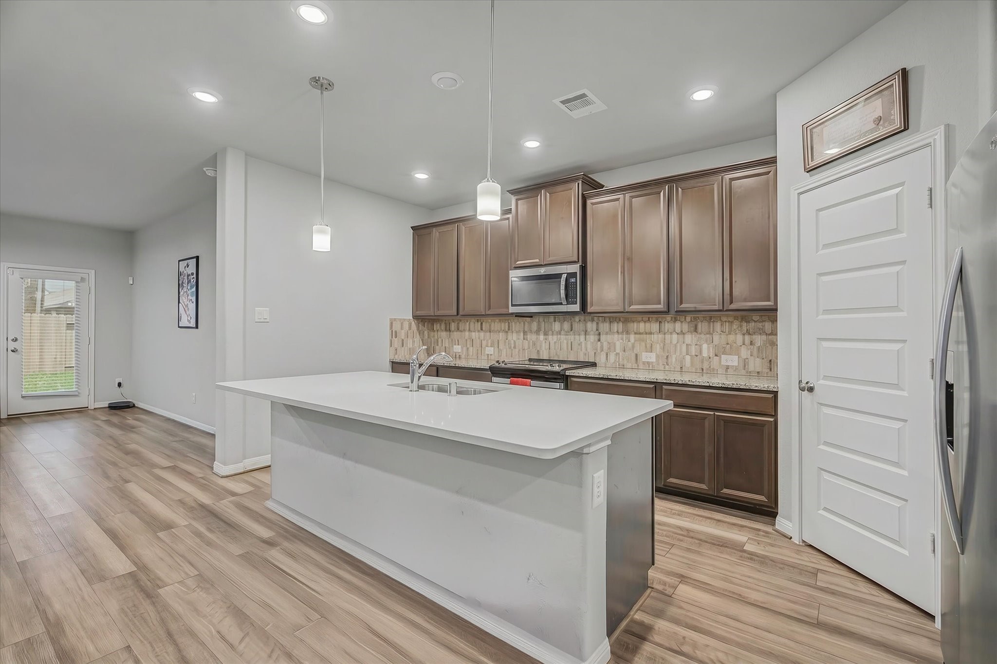 6918 Lebec Drive Rosharon, TX 77583 - Photo 14 of 48