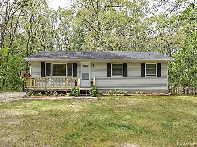 5859 Crandall Road Howell, MI 48855 - Photo 2 of 46 aug_30.jpg