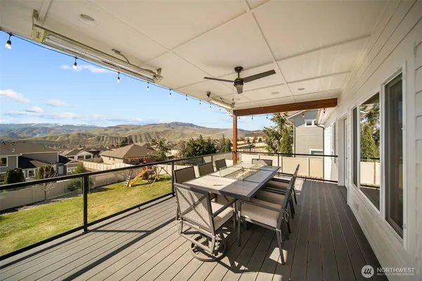 $1,249,000 | 885 Autumn Crest Drive, Wenatchee, WA 98801