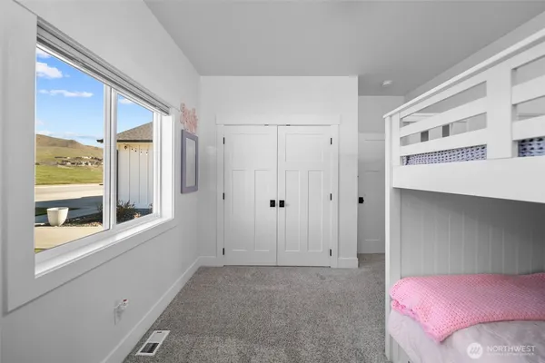 $1,249,000 | 885 Autumn Crest Drive, Wenatchee, WA 98801