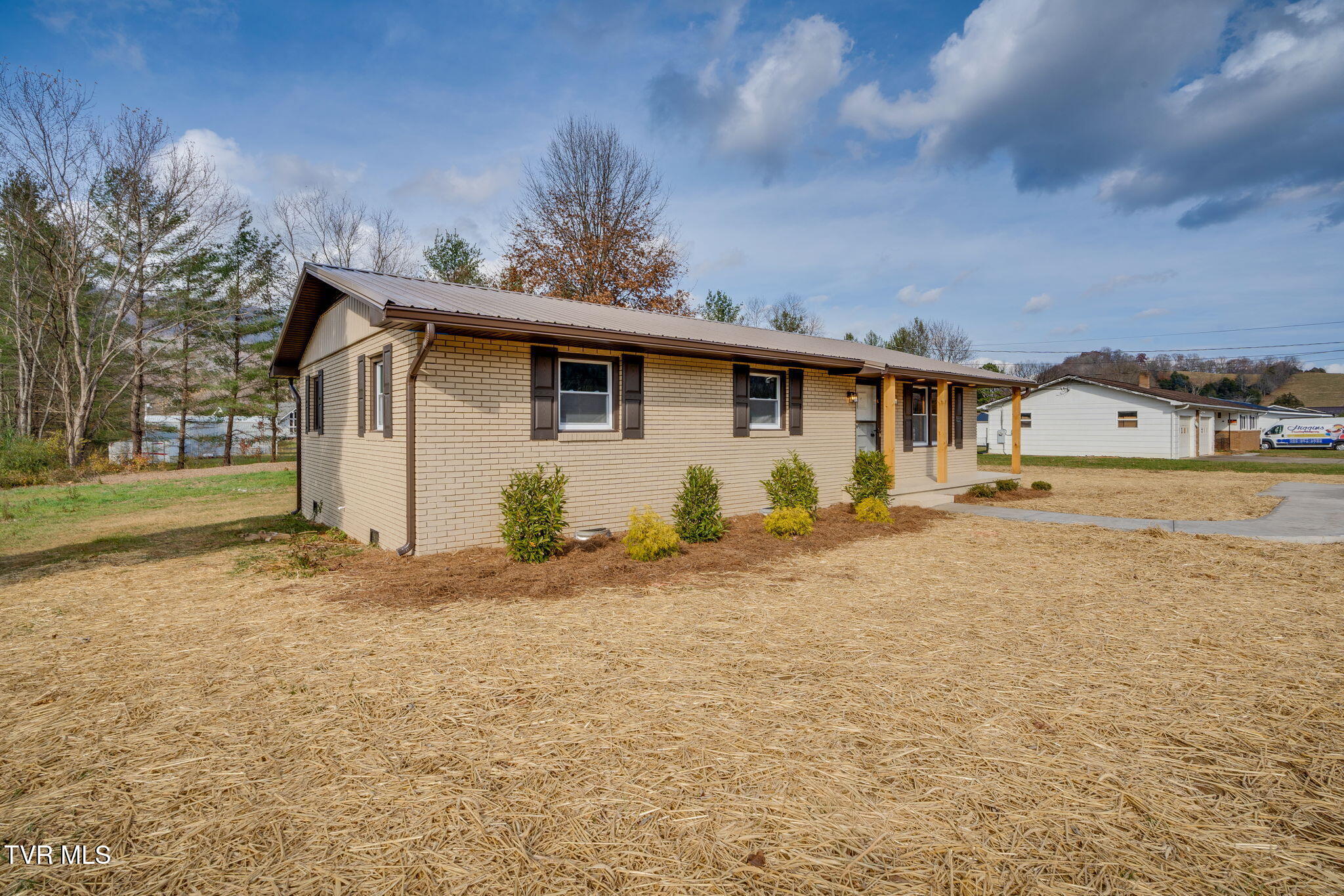 265 Price Road Elizabethton, TN 37643 - Photo 3 of 31 Lantern Real Estate