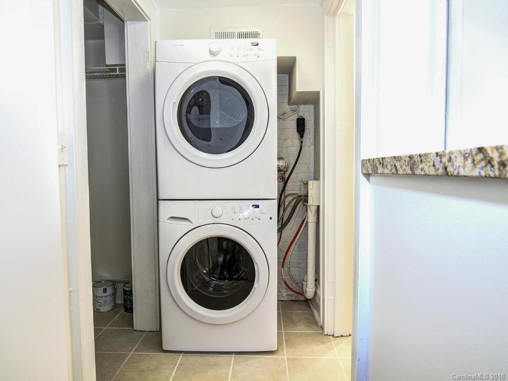 226 Providence Road Charlotte, NC 28207 - Photo 9 of 13 a utility room with dryer and washer