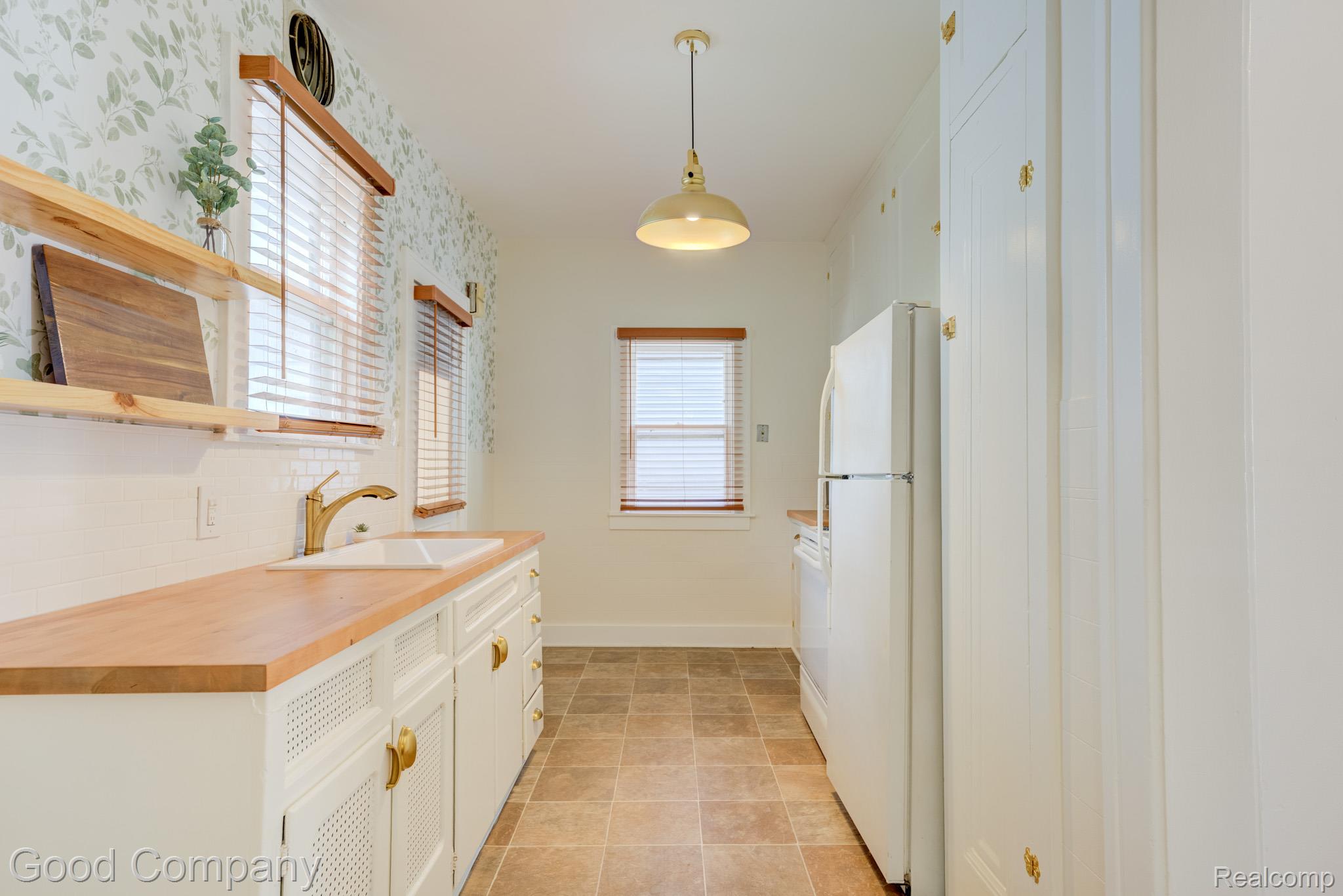 835 Allen Street Ferndale, MI 48220 - Photo 15 of 44 835 Allen St.-13.jpg