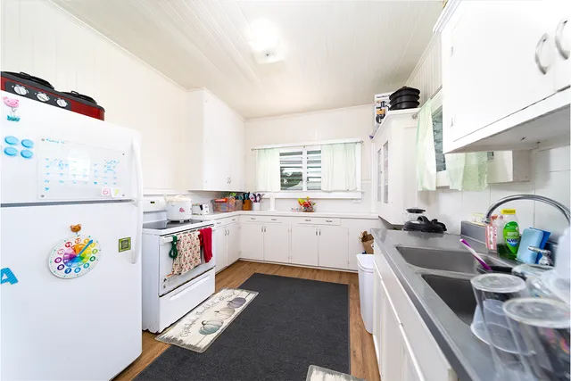 $810,000 | 615 Kekuanaoa Street, Hilo, HI 96720