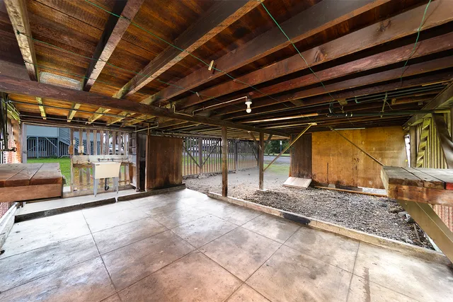 $810,000 | 615 Kekuanaoa Street, Hilo, HI 96720