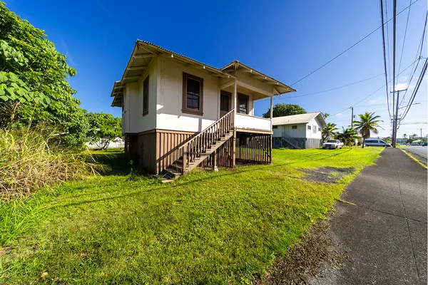 a house view with a outdoor space