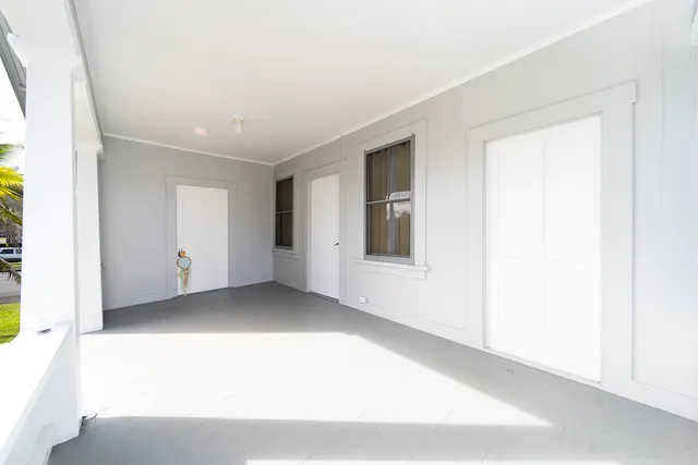 $810,000 | 615 Kekuanaoa Street, Hilo, HI 96720