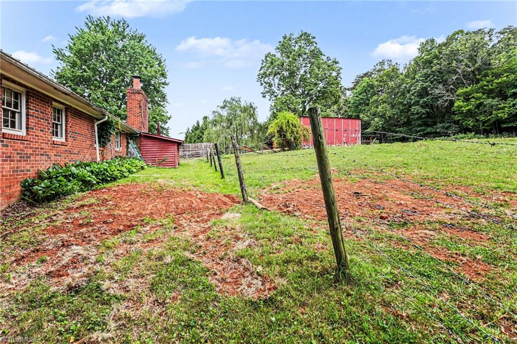 1040 Beechwood Road King, NC 27021 - Photo 24 of 27
