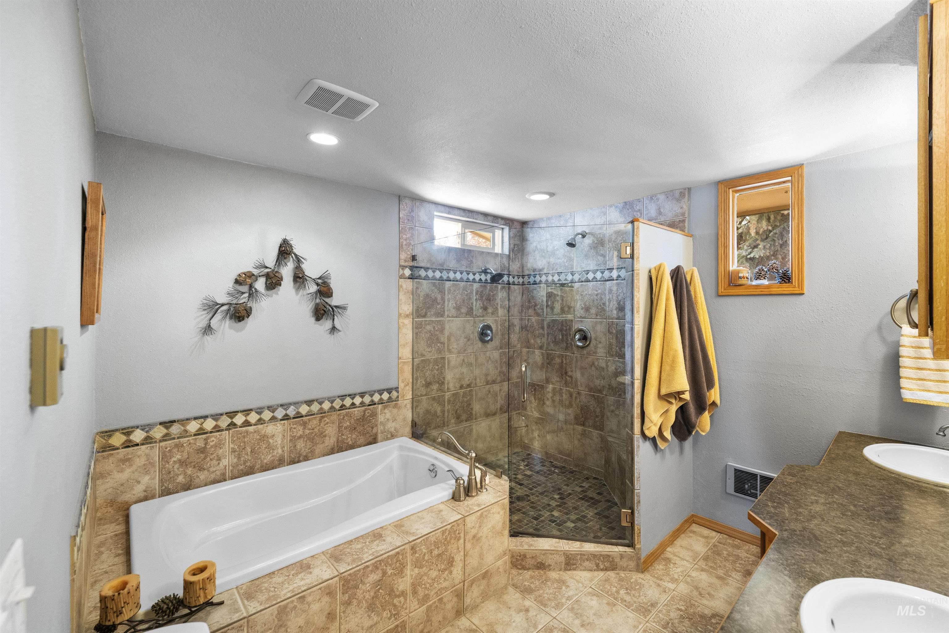 108 Gardner Place Cascade, ID 83611 - Photo 27 of 44