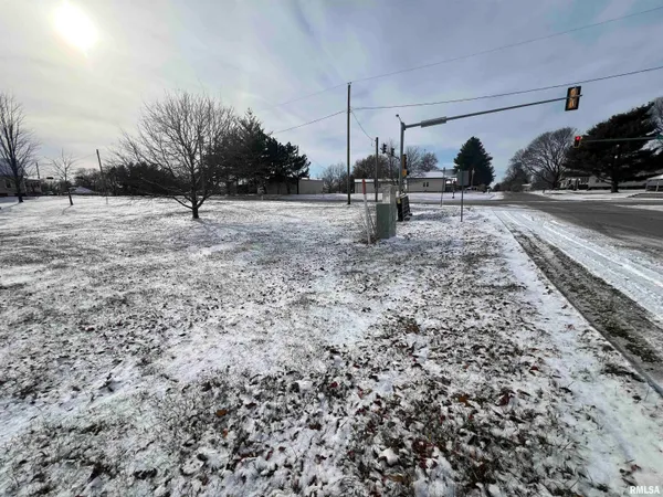 $14,900 | 300 East Main Street, Good Hope, IL 61438