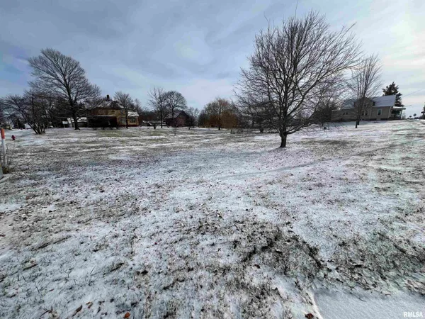 $14,900 | 300 East Main Street, Good Hope, IL 61438