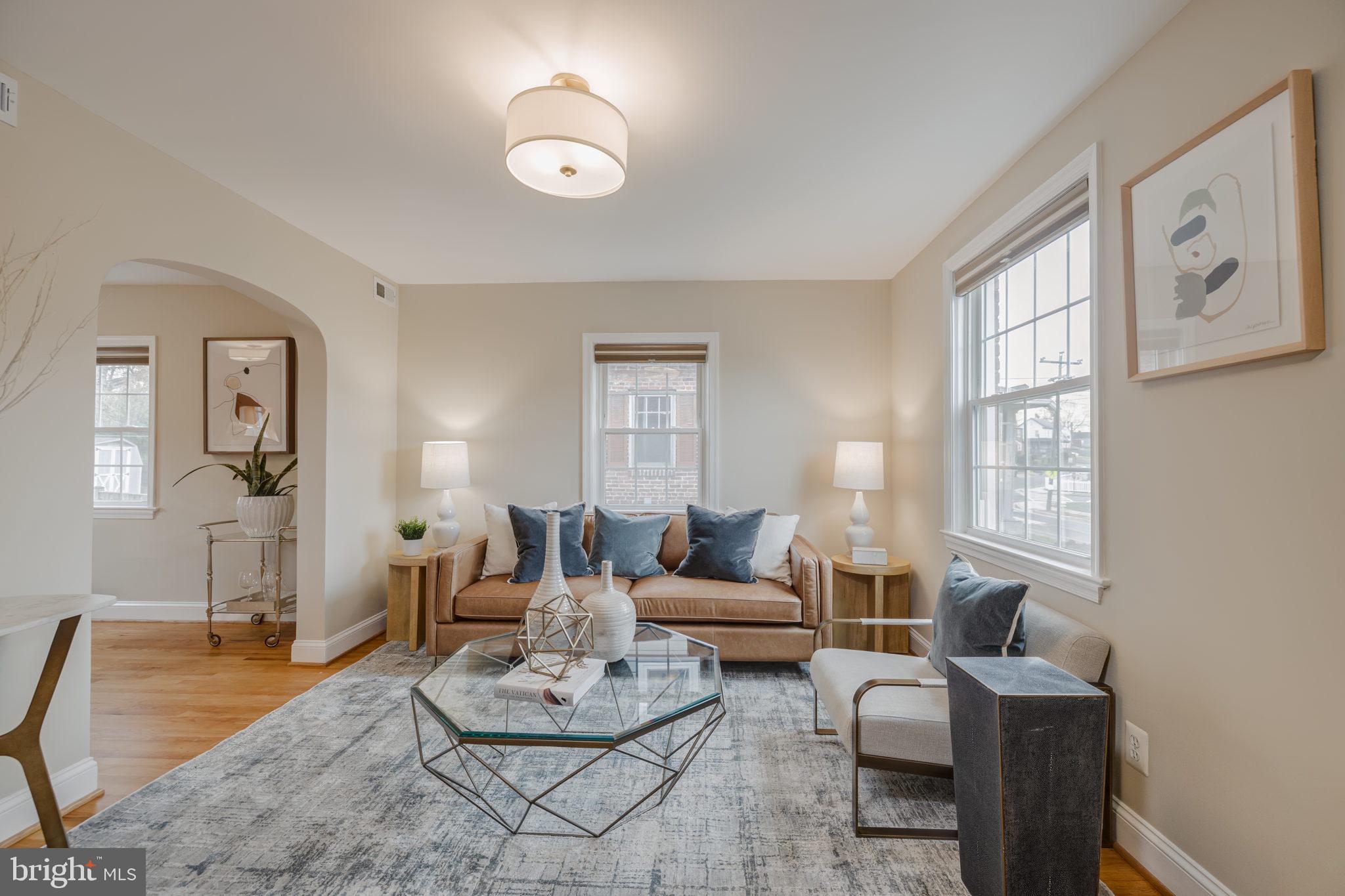 208 East Glebe Road, Unit A Alexandria, VA 22305 - Photo 2 of 16 Large Light-Filled Living Room