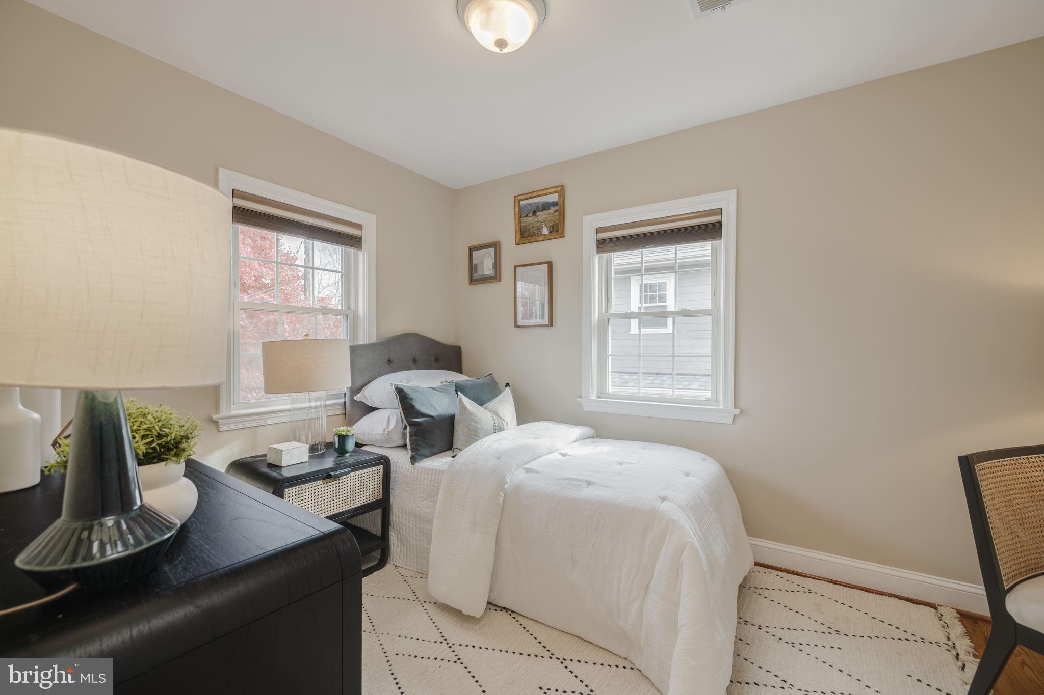208 East Glebe Road, Unit A Alexandria, VA 22305 - Photo 6 of 16 Second Bedroom
