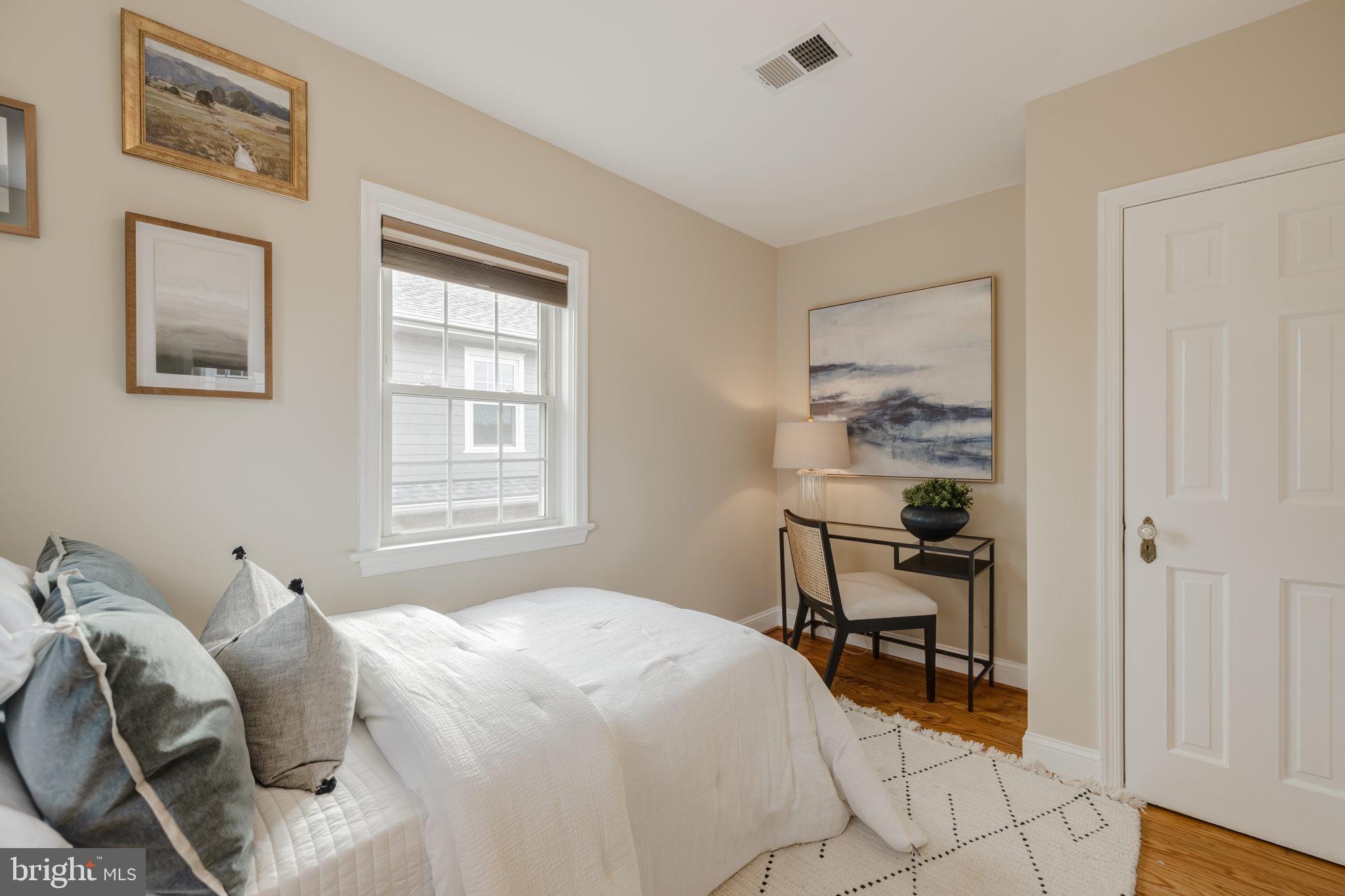 208 East Glebe Road, Unit A Alexandria, VA 22305 - Photo 7 of 16 Second Bedroom
