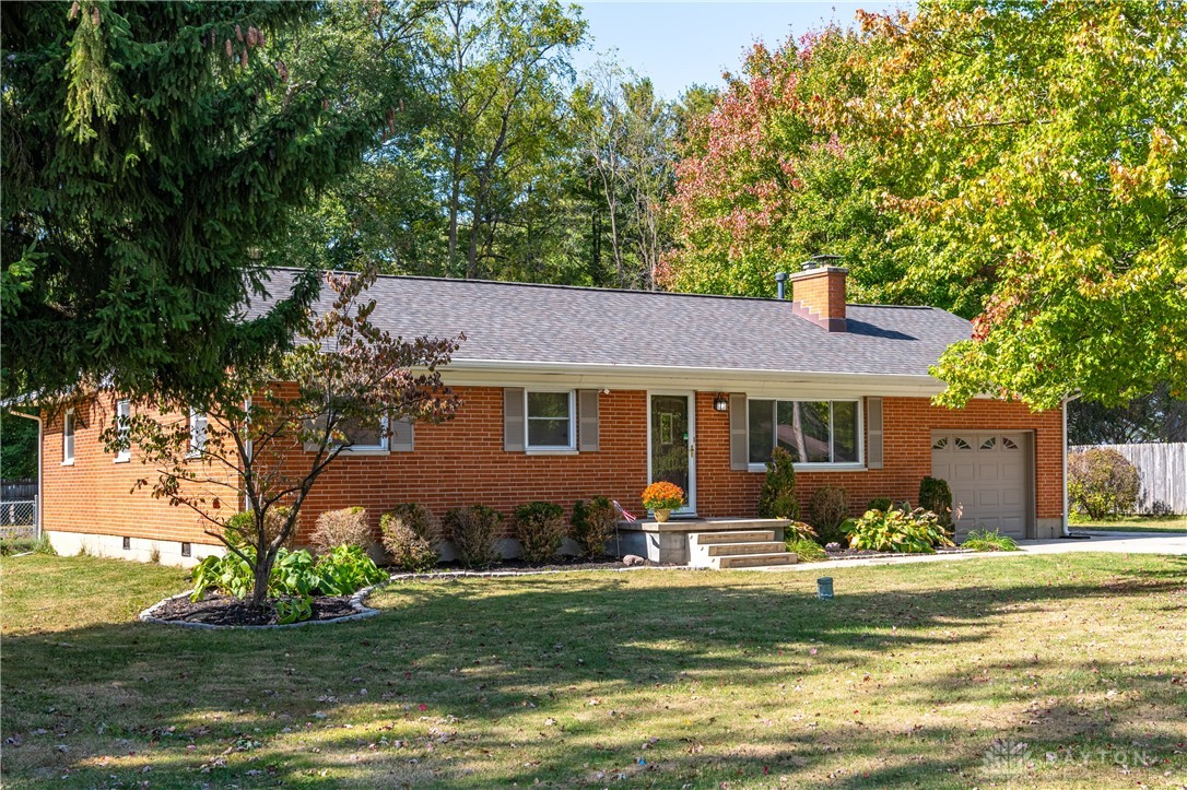 4375 South Tecumseh Road Springfield, OH 45502 - Photo 1 of 32 Gallery Image 1