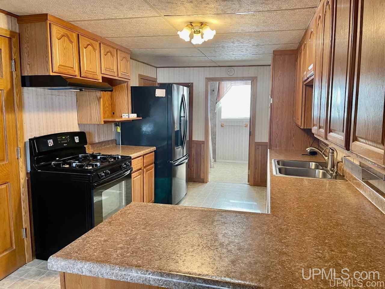 8310 Co Road Cornell, MI 49818 - Photo 15 of 32