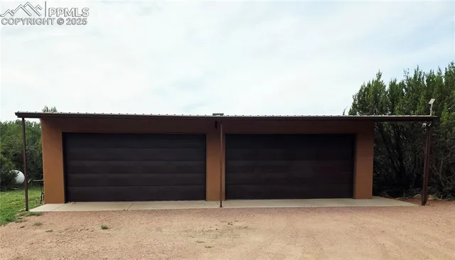 $725,000 | 18461 Highway 115, Penrose, CO 81240