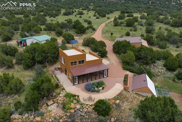 $725,000 | 18461 Highway 115, Penrose, CO 81240