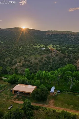 $725,000 | 18461 Highway 115, Penrose, CO 81240