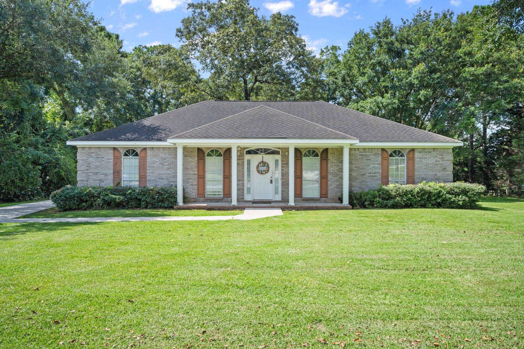 702 Rachel Drive Bay Minette, AL 36507 - Photo 1 of 35 Front Of Structure