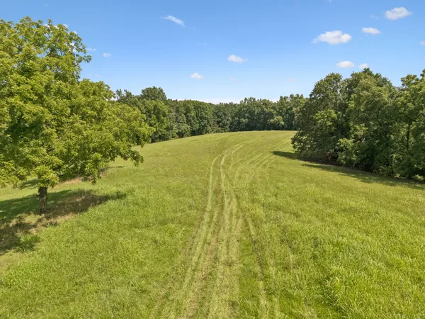 $1,300,000 | 7700 Daugherty-Capley Road, Bon Aqua, TN 37025