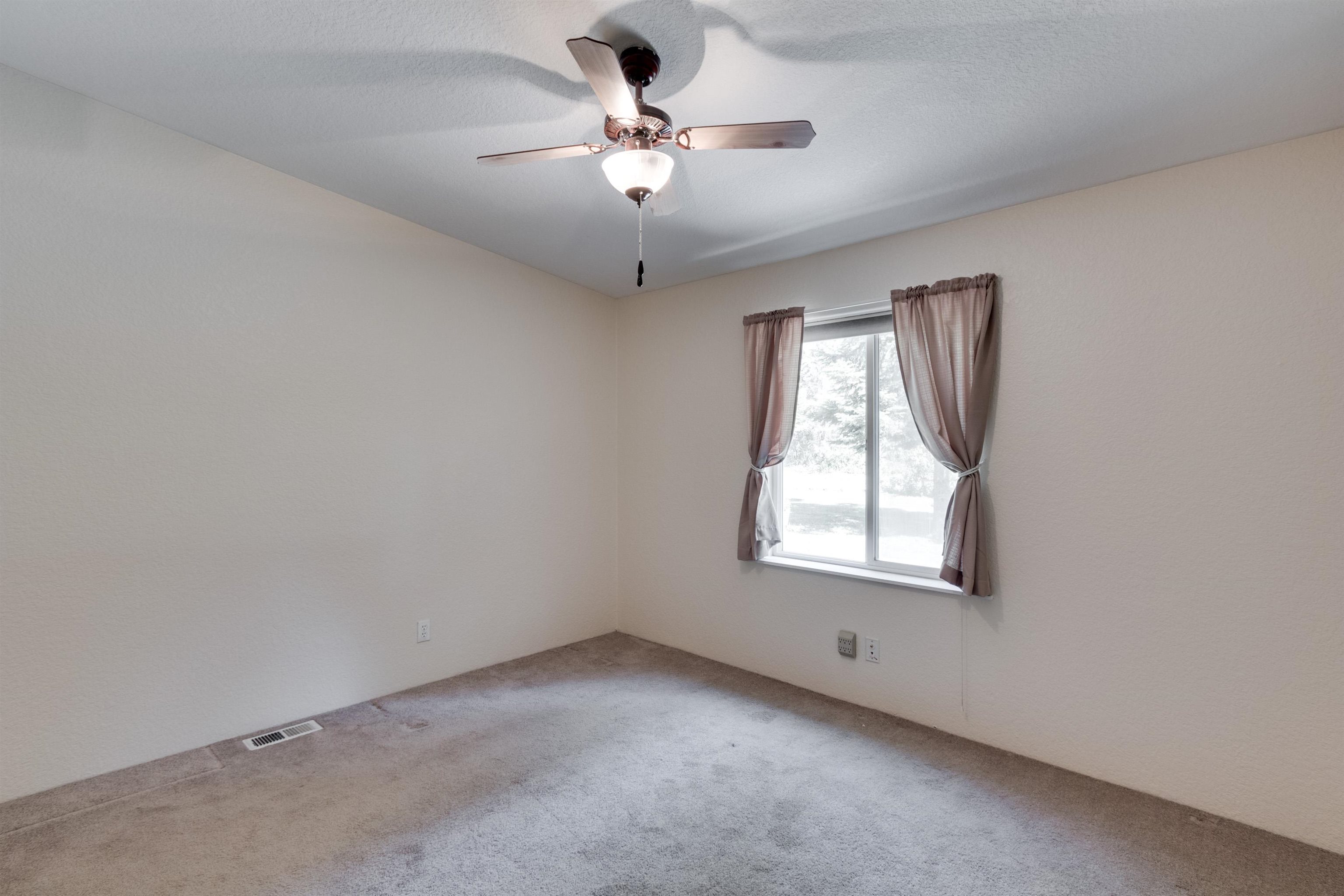 40139 Evan Road Loon Lake, WA 99148 - Photo 20 of 50