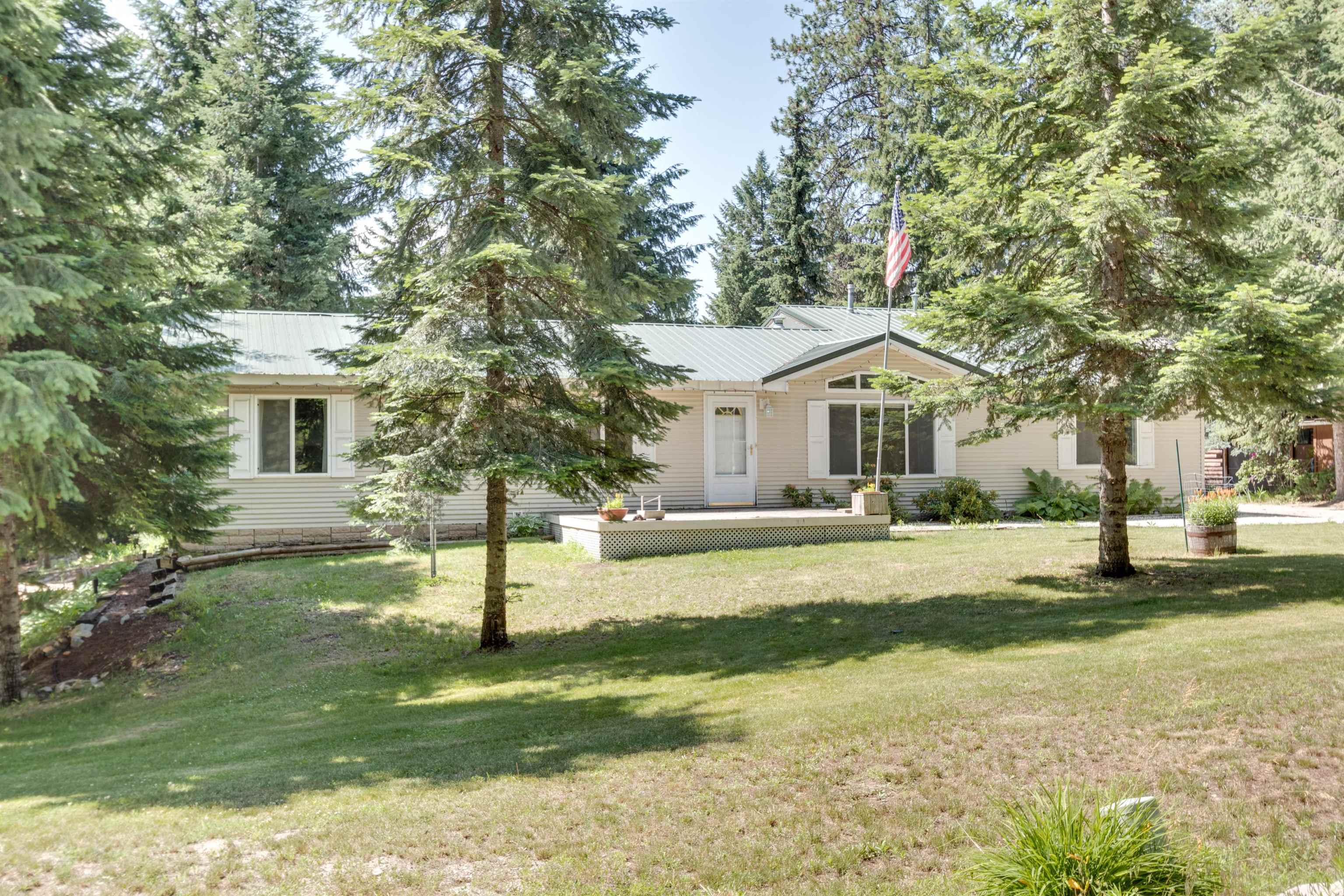 40139 Evan Road Loon Lake, WA 99148 - Photo 2 of 50