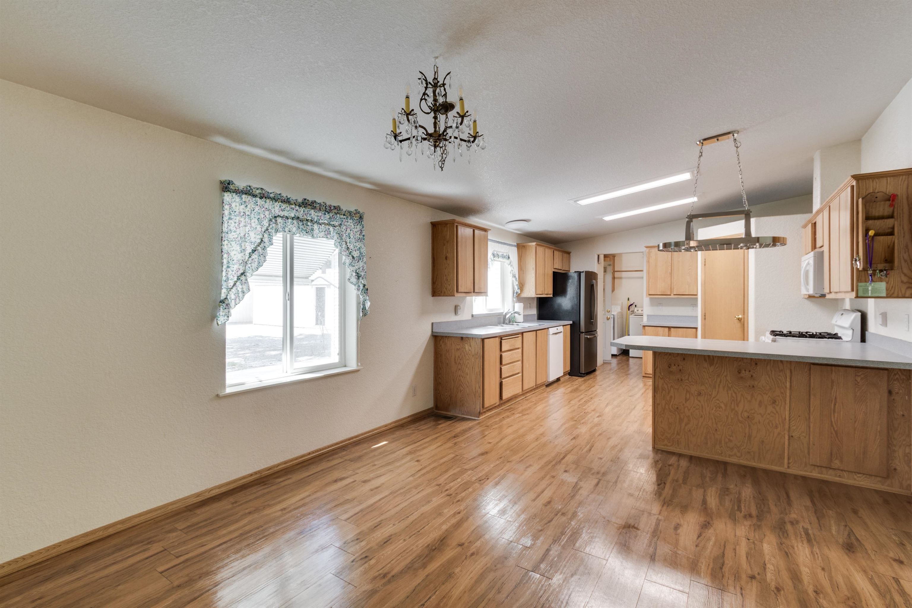 40139 Evan Road Loon Lake, WA 99148 - Photo 10 of 50