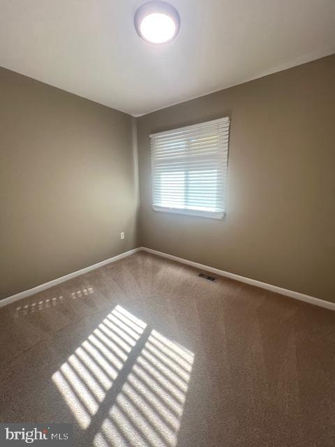 16 Brian Court, Unit 245 Gaithersburg, MD 20877 - Photo 13 of 22 an empty room with a window
