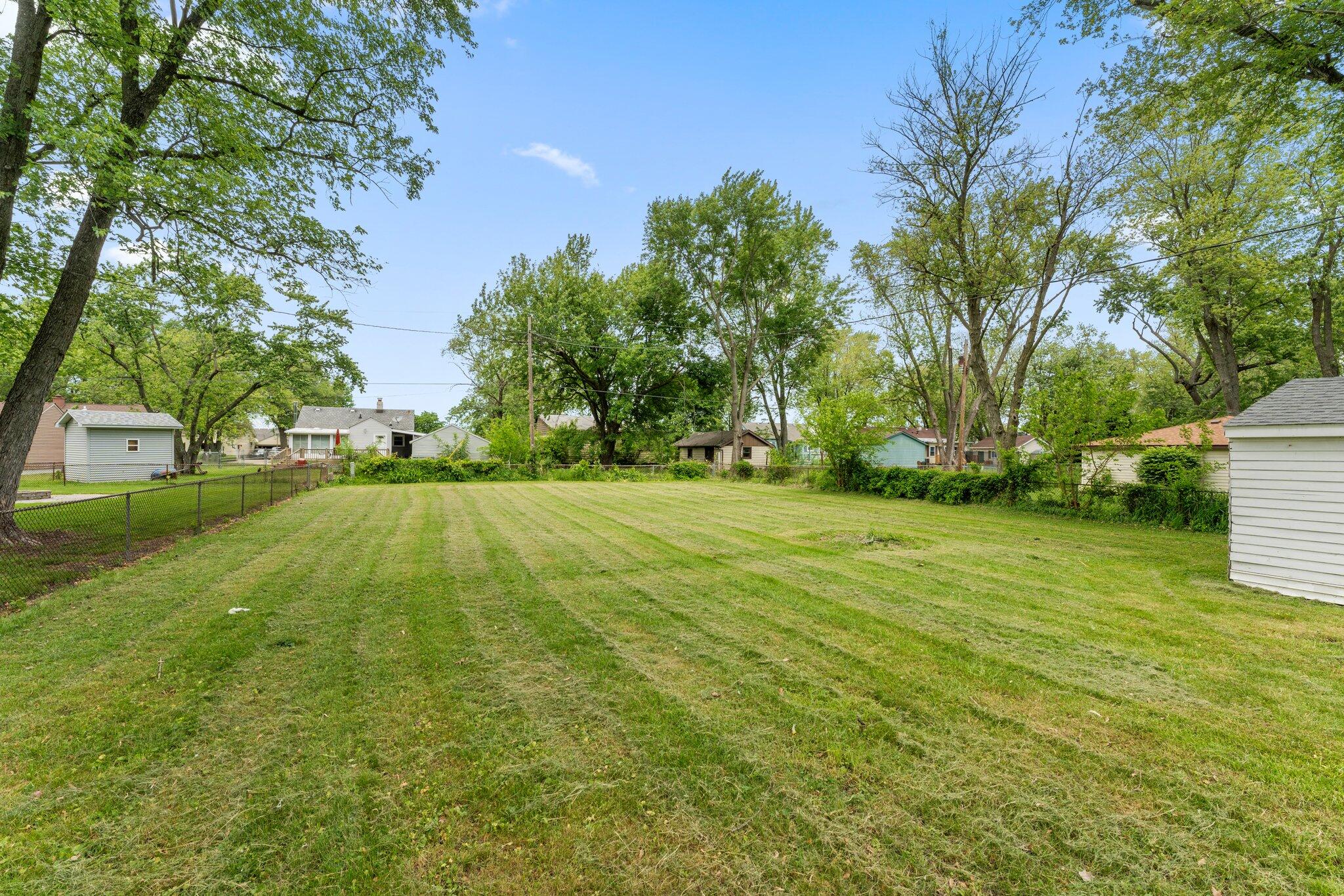 228 Oak Street Crown Point, IN 46307 - Photo 15 of 16 2048x1365
