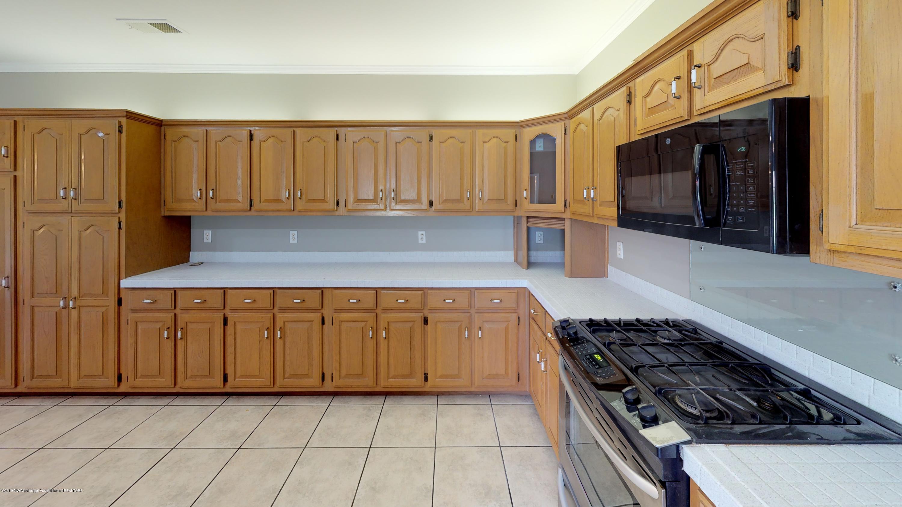 3322 Rhett Butler Drive Hernando, MS 38632 - Photo 11 of 31 3322-Rhett-Butler-Kitchen(1)