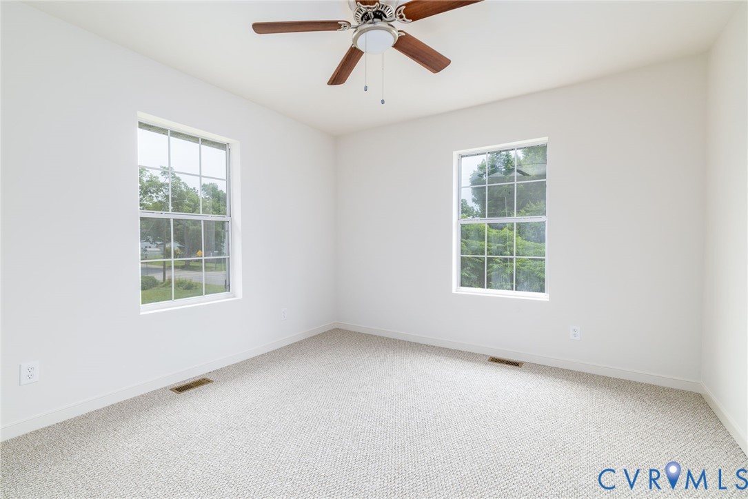 1820 10th Street Victoria, VA 23974 - Photo 17 of 35