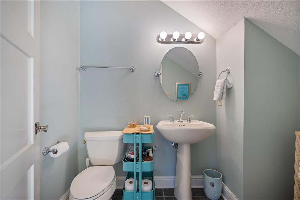 63 Waterfront Drive Pittsburgh, PA 15201 - Photo 26 of 44