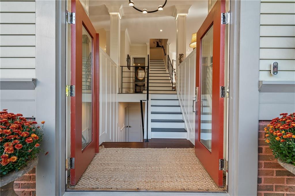 63 Waterfront Drive Pittsburgh, PA 15201 - Photo 3 of 44