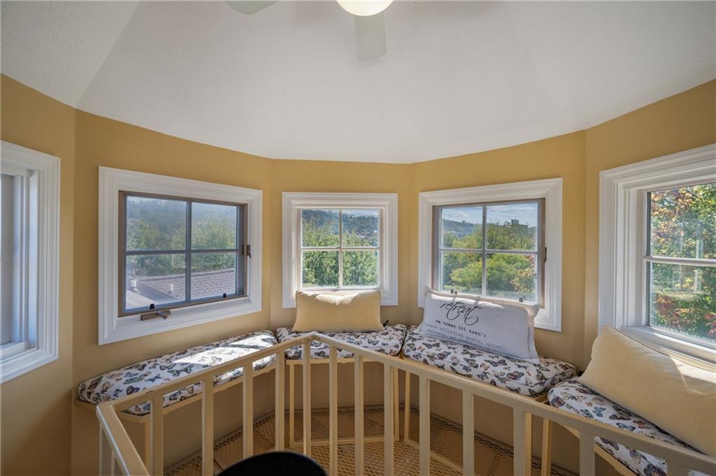 63 Waterfront Drive Pittsburgh, PA 15201 - Photo 31 of 44