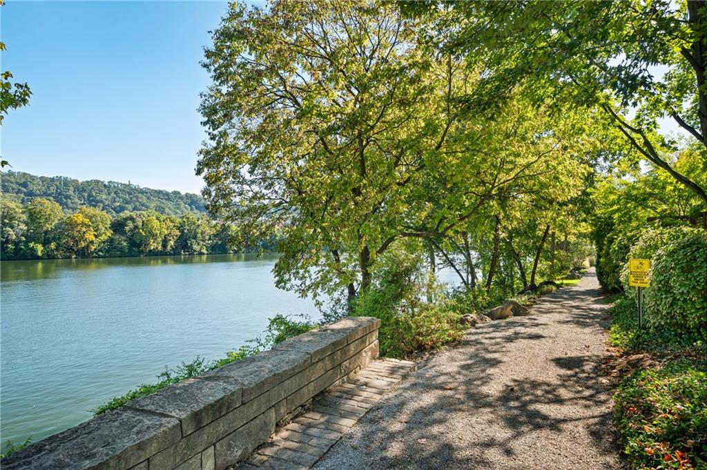 63 Waterfront Drive Pittsburgh, PA 15201 - Photo 35 of 44