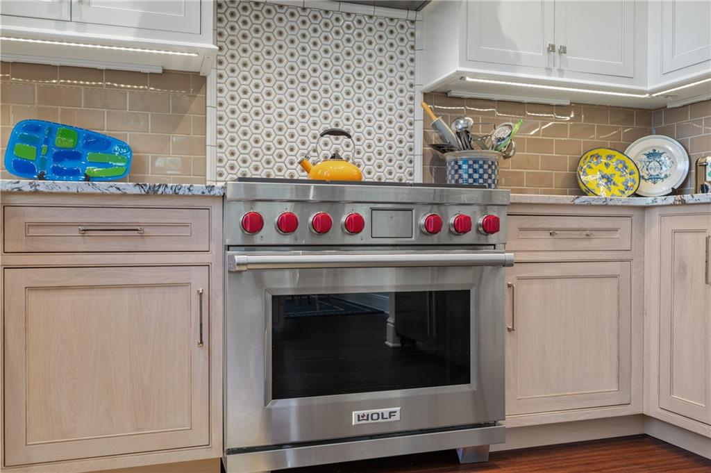 63 Waterfront Drive Pittsburgh, PA 15201 - Photo 7 of 44