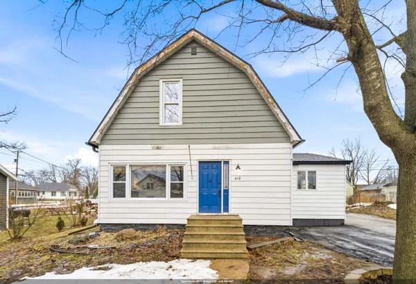 $185,500 | 418 East Hancock Street, New London, WI 54961