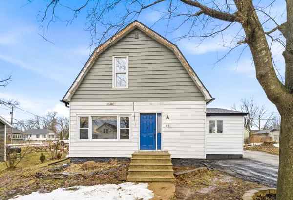 $185,500 | 418 East Hancock Street, New London, WI 54961