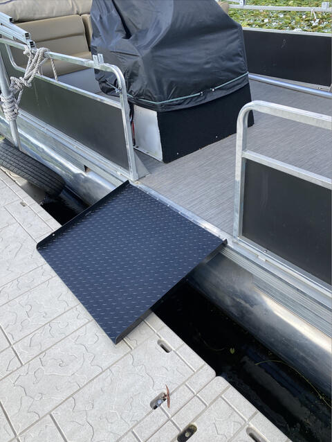 10060 Highway 216 Marcellus, MI 49067 - Photo 17 of 20 pontoon4