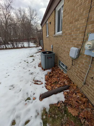 $199,900 | 21400 Parklawn Street, Oak Park, MI 48237