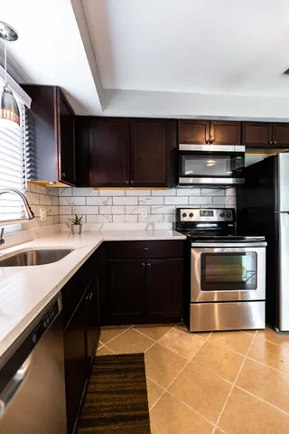 $199,900 | 21400 Parklawn Street, Oak Park, MI 48237