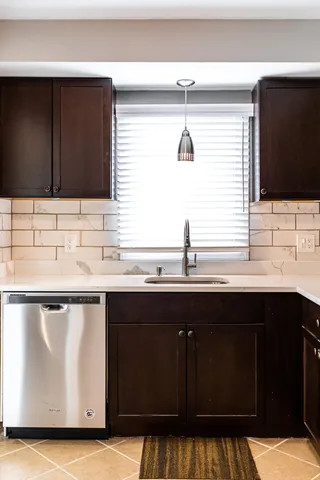 $199,900 | 21400 Parklawn Street, Oak Park, MI 48237