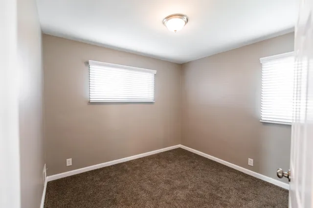 $199,900 | 21400 Parklawn Street, Oak Park, MI 48237