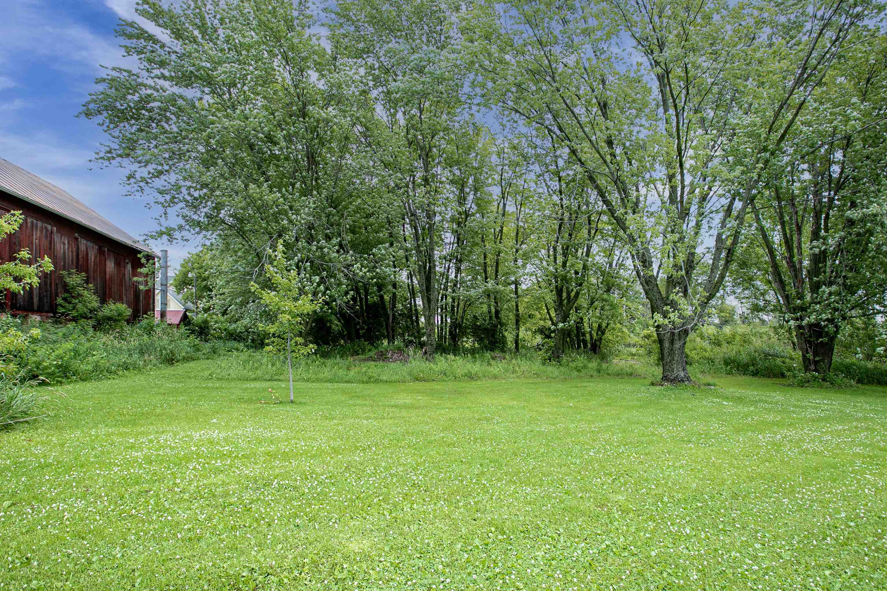 9511 Old Road Fremont, WI 54940 - Photo 13 of 67