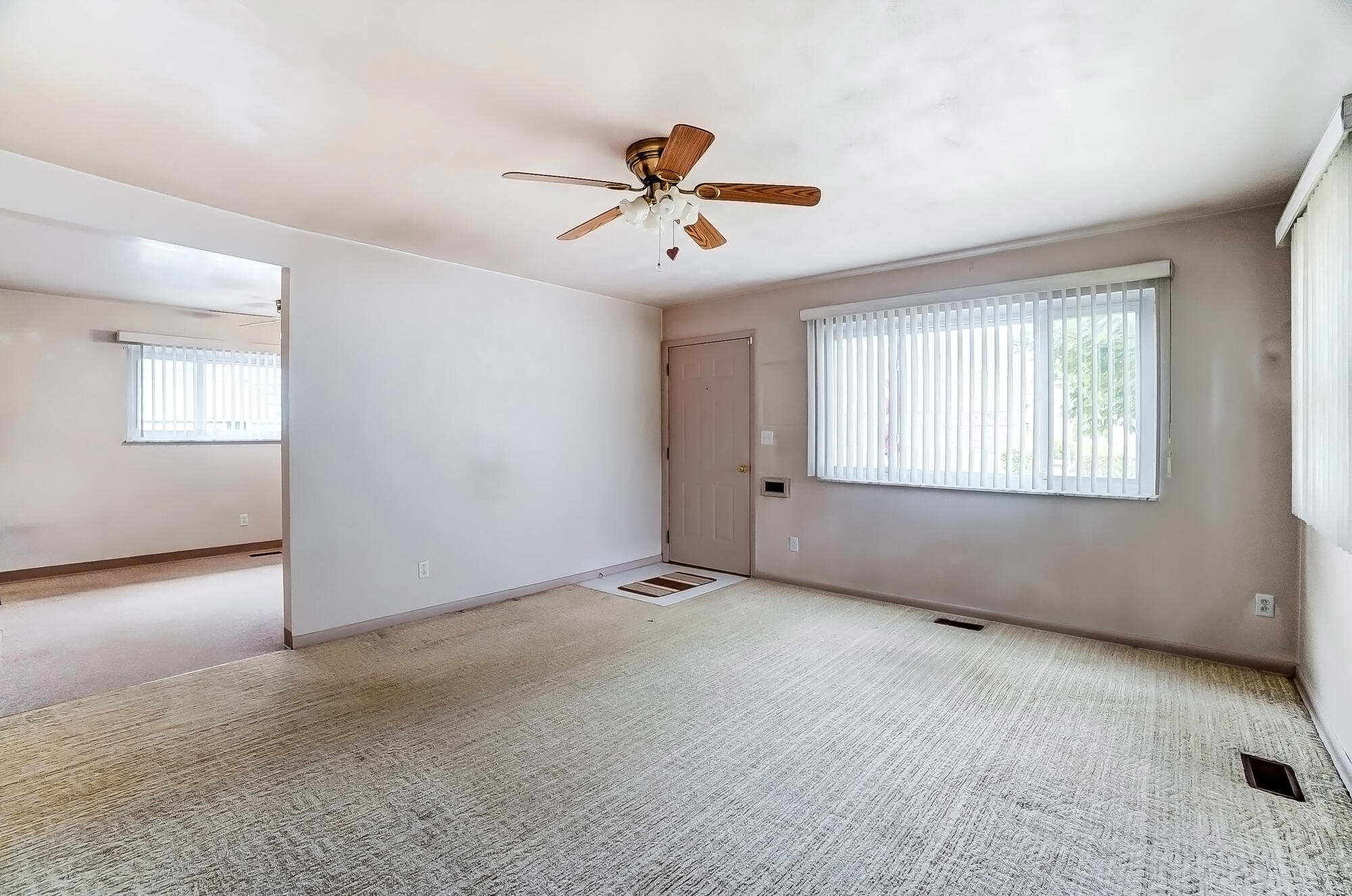 237 Warren Drive Springfield, OH 45503 - Photo 5 of 28 Gallery Image 5