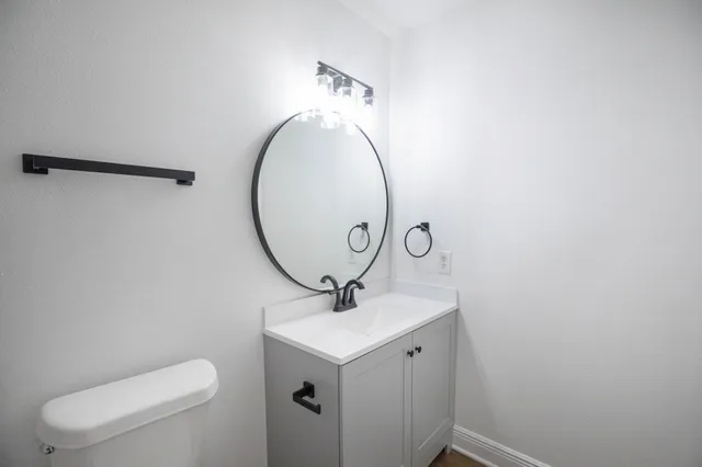 $1,800 | 13903 Tower Point Drive, Sugar Land, TX 77498